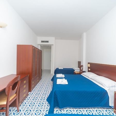 Hotel America Marina di Camerota Εξωτερικό φωτογραφία
