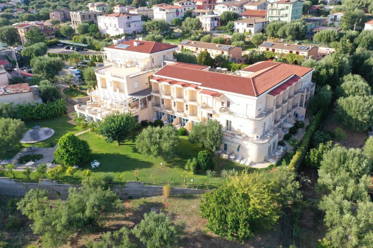 Hotel America Marina di Camerota Εξωτερικό φωτογραφία