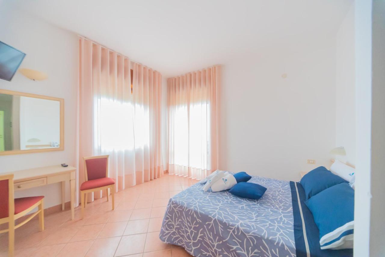 Hotel America Marina di Camerota Εξωτερικό φωτογραφία