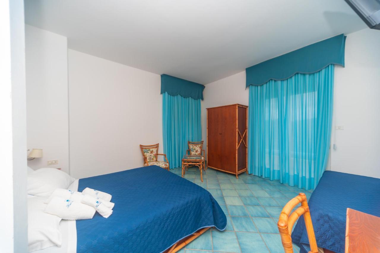Hotel America Marina di Camerota Εξωτερικό φωτογραφία