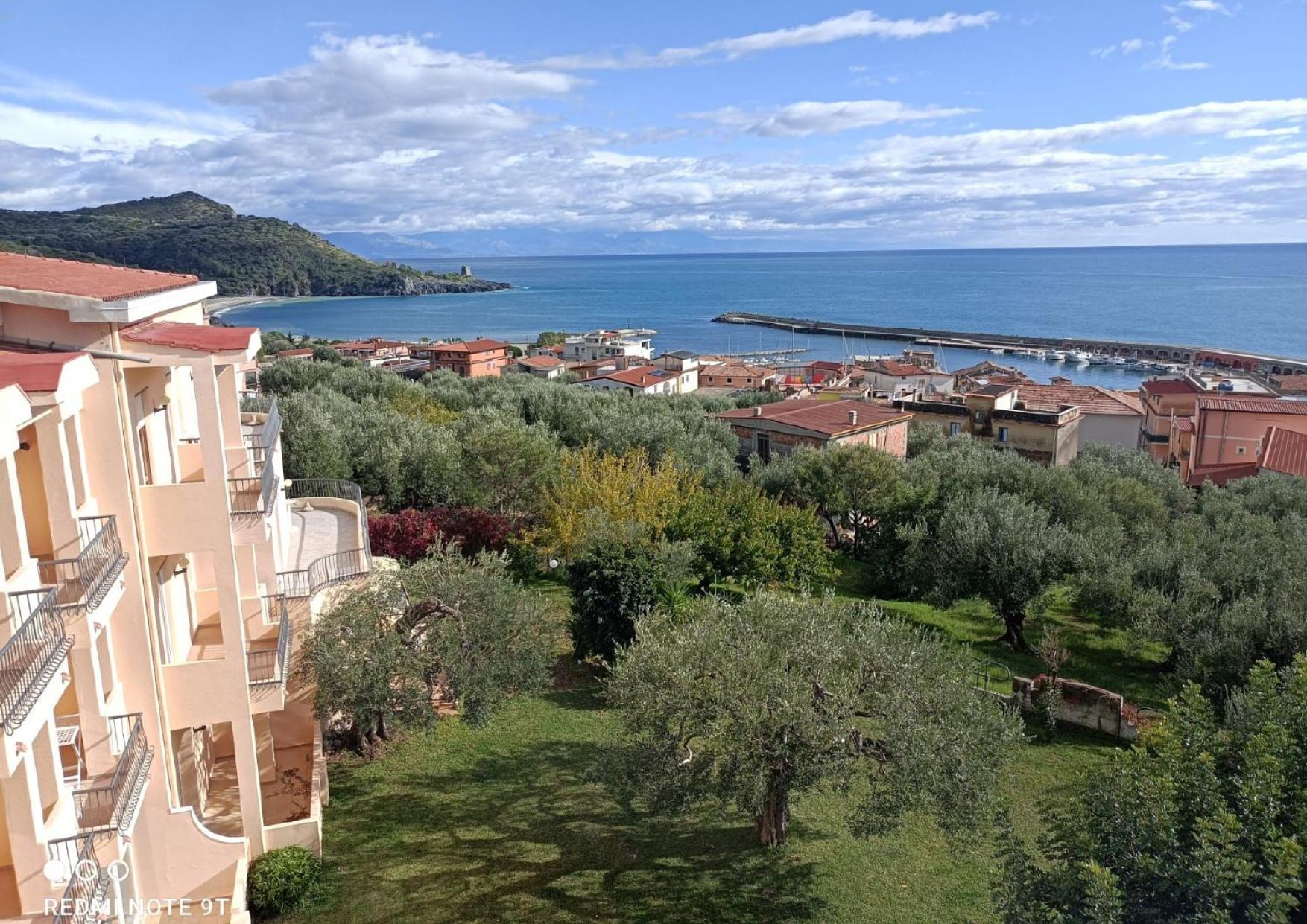 Hotel America Marina di Camerota Εξωτερικό φωτογραφία