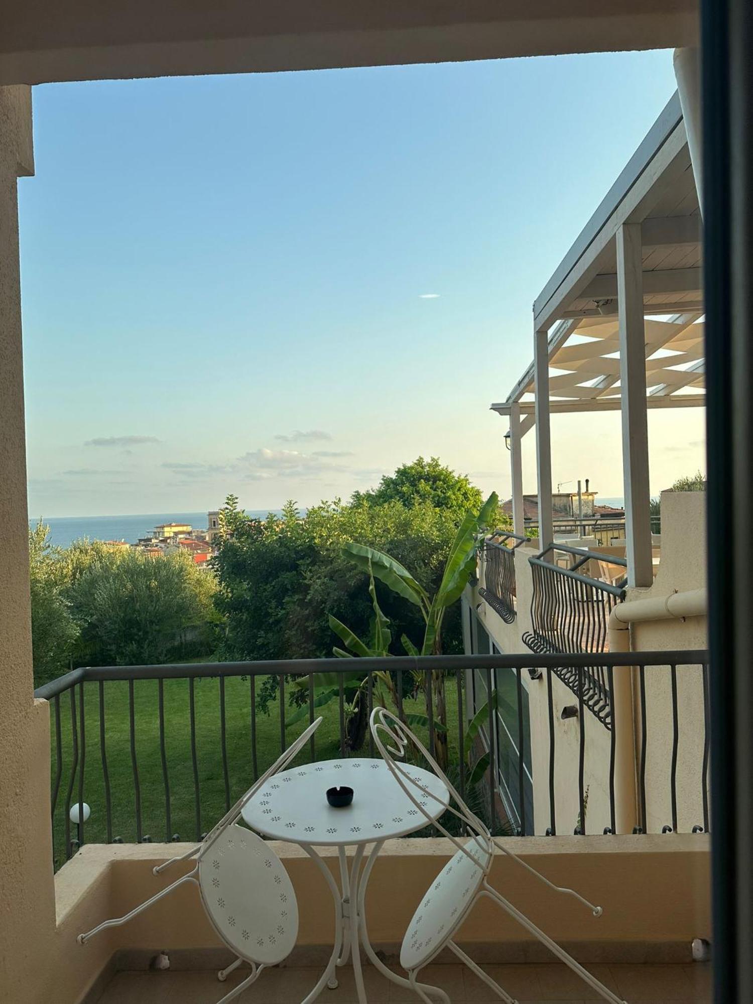 Hotel America Marina di Camerota Εξωτερικό φωτογραφία
