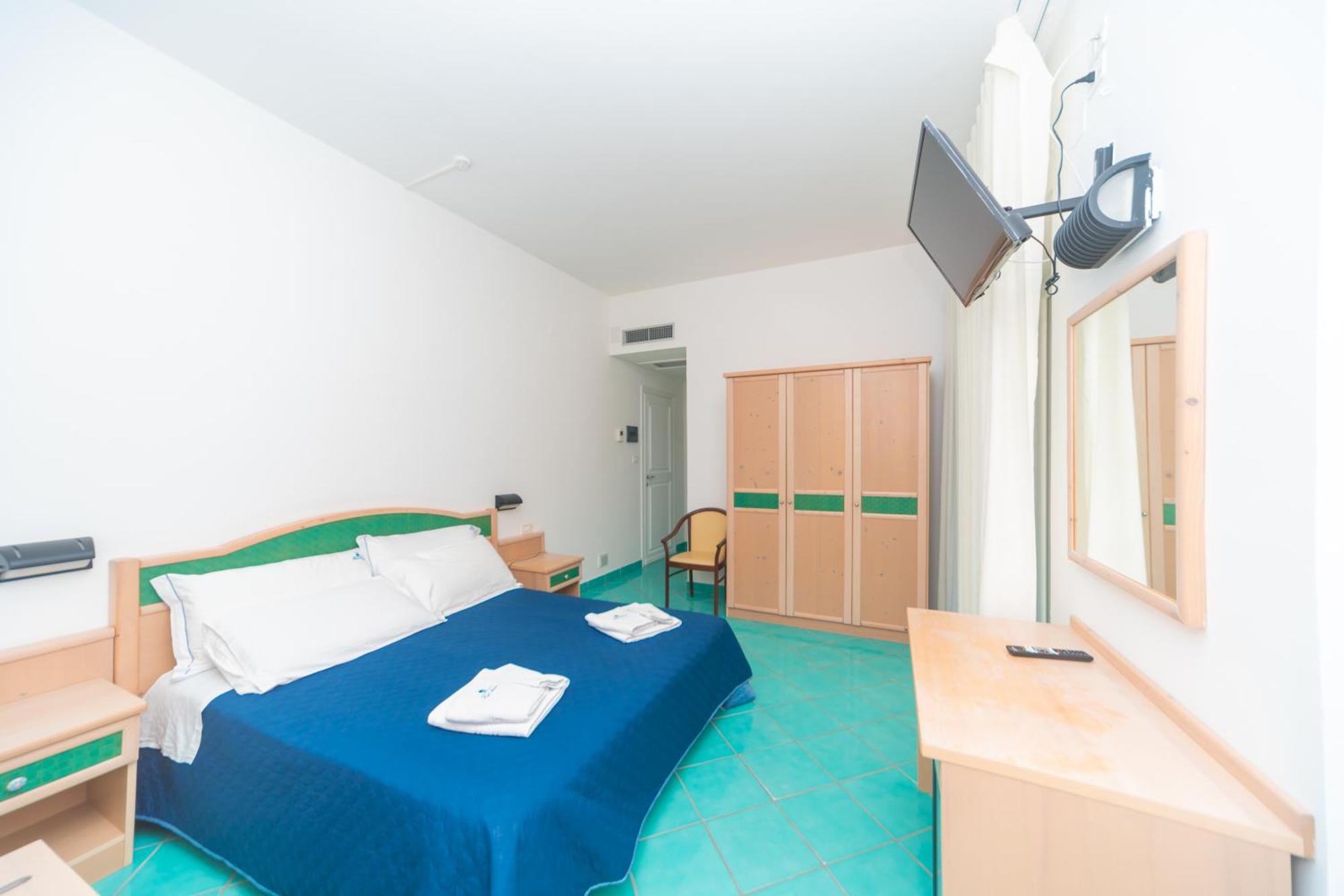 Hotel America Marina di Camerota Εξωτερικό φωτογραφία