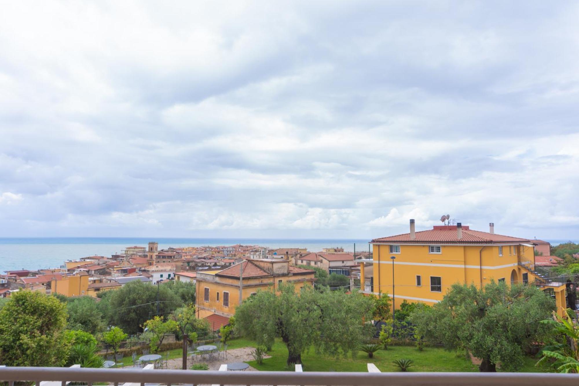 Hotel America Marina di Camerota Εξωτερικό φωτογραφία