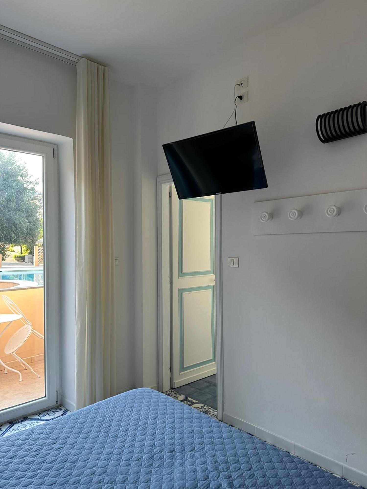 Hotel America Marina di Camerota Εξωτερικό φωτογραφία